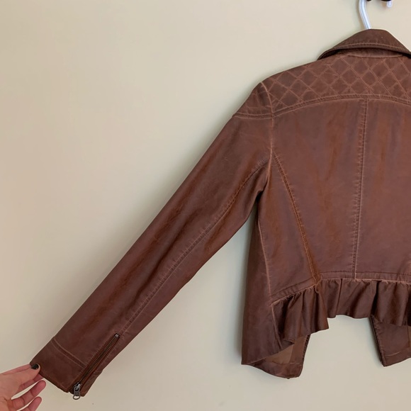 Vegan leather jacket! - Picture 10 of 10
